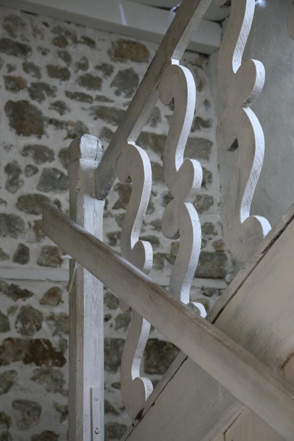 Bed and Breakfast La Paresse En Douce Tours-Sur-Meymont Exterior foto